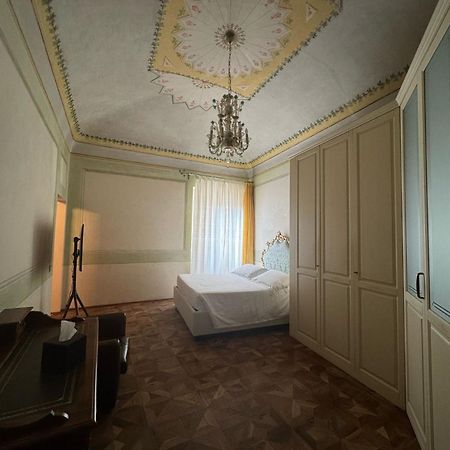Urbino Apartments - Palazzo Paltroni Studio Экстерьер фото