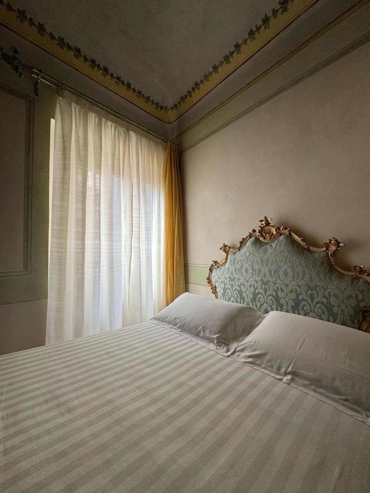 Urbino Apartments - Palazzo Paltroni Studio Экстерьер фото